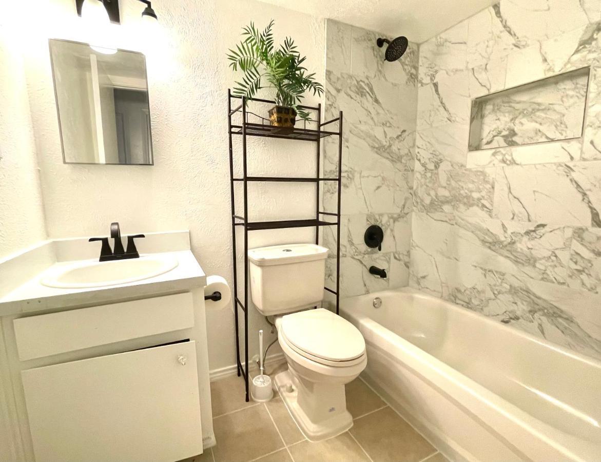 Downtown In Plano Apartment ภายนอก รูปภาพ